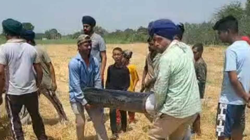 6 year old Child falls into 300 ft deep borewell in Punjab