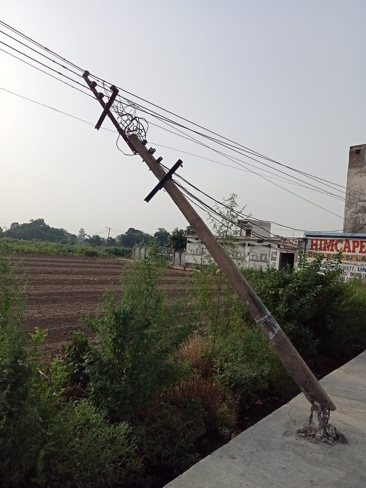 loss of Rs 5.30 lakh to electricity board due to rain and storm