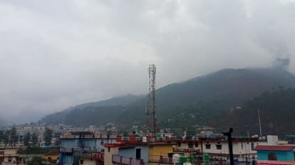 Weather Report : उत्तराखंड में भारी वर्षा, हिमाचल, पश्चिमी यूपी सहित कई राज्यों में पांच दिन बारिश की संभावना Chance of rain for five days in many states including Himachal, Western UP