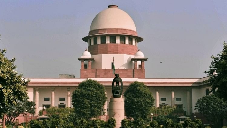 Supreme Court Refuses To Entertain Tour Operators Plea For Listing Of Private Ones As Haj Group 7135