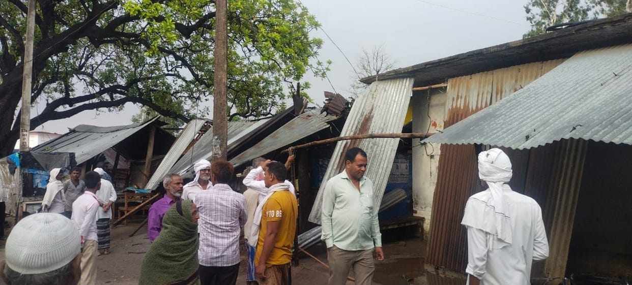 electric problem in 300 village