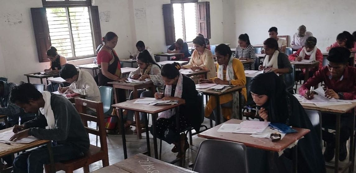 Kanpur Dehat: Environmental studies subject examination held at 36 centers, more than thirty thousand candidates appeared