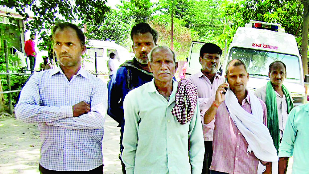 A man beaten to death for not allowing to drink the wine in Ambedkarnagar.