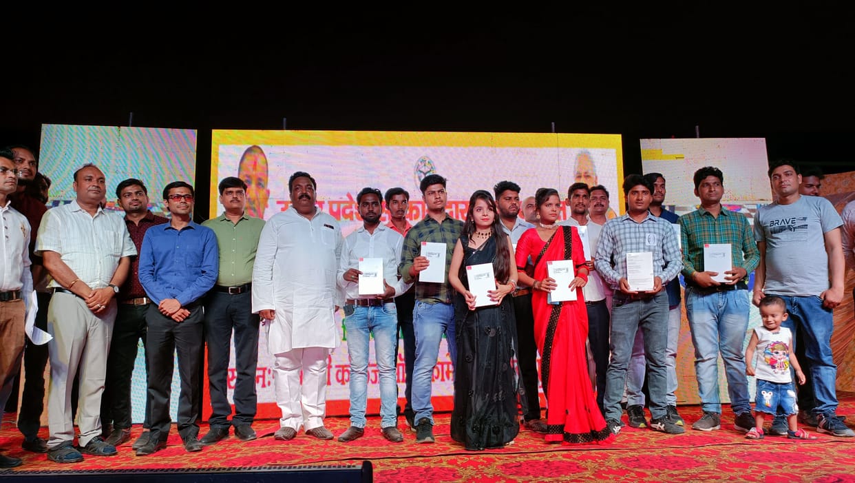 Aman Mr and Shivani became Miss Fresher