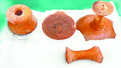 हस्तिनापुर में खोदाई में मिली वस्तुएं
