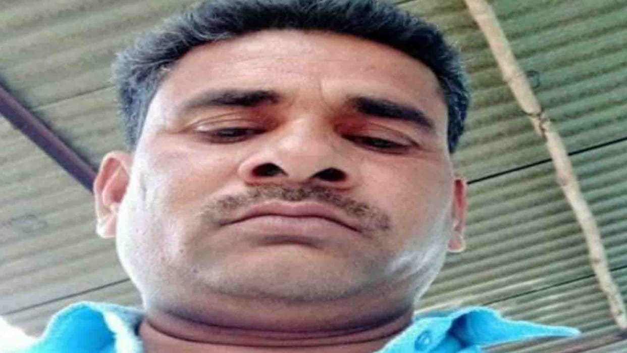 Ex-Pradhan commits suicide in hamirpur up