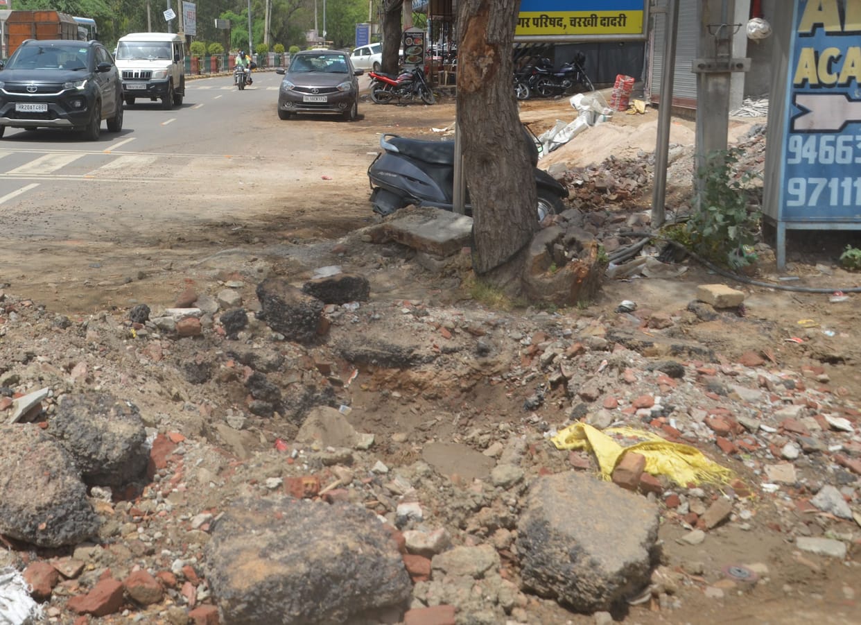 Leakage is not properly filled, people are facing problems