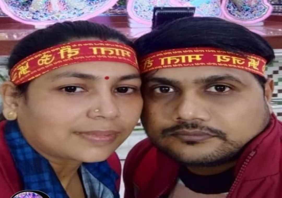band kamare mein phande se lataka mila graam panchaayat sachiv ke pati ka shav