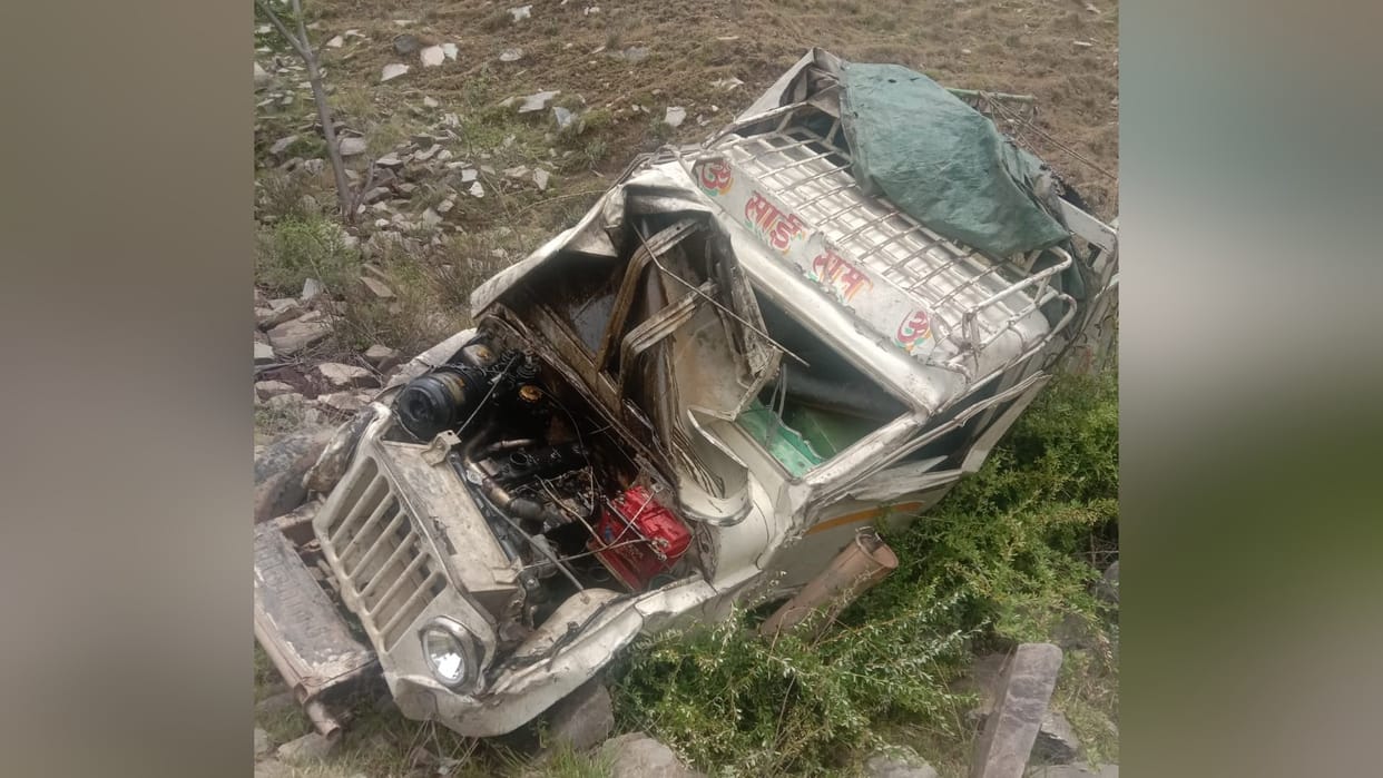 Accident in Shimla: two killed in accident one injured in chaupal shimla himachal pradesh