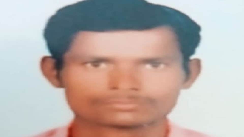 Varanasi Boat Accident three friends of tundla drowned in ganga river