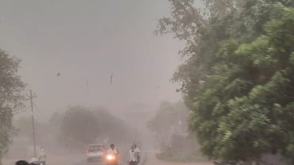 child dies after wall collapses during thunderstorm in Firozabad