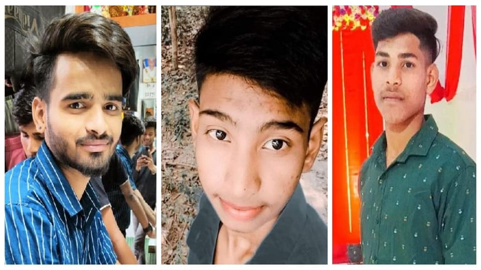Story of three friends drowned while bathing in yamuna in bateshwar agra