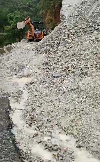 Road Block due to heavy Rain