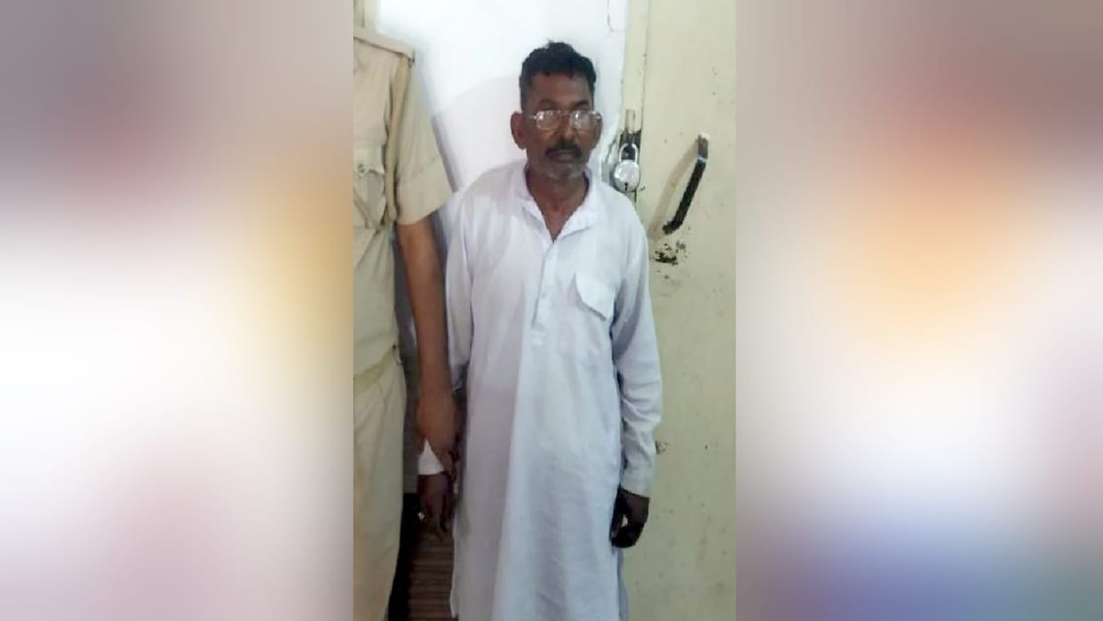 Bijnor News: daroga and two constable injured after attacked on police team by villagers