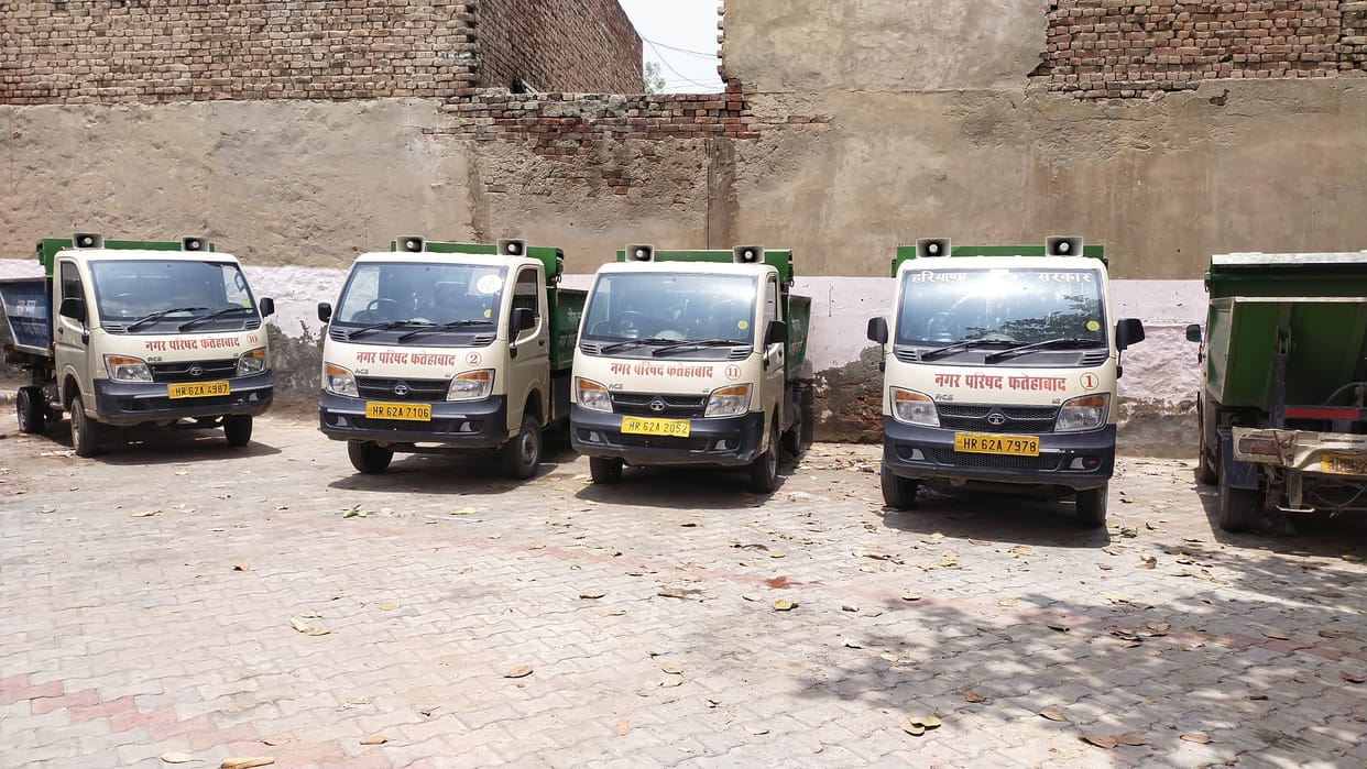 There was no sweep in the city even on the third day, 120 tons of garbage accumulated, workers will return to work