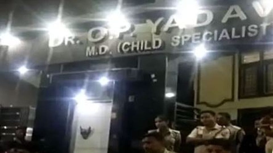 family members creates ruckus at hospital after death of patient in agra