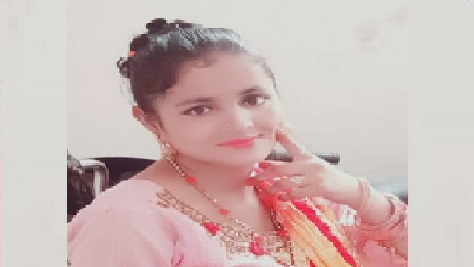Husband brutally murdered wife in Rudrapur