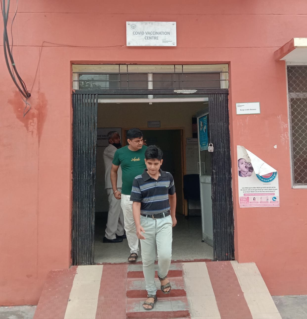 Teenagers being returned from Kovid vaccination centers