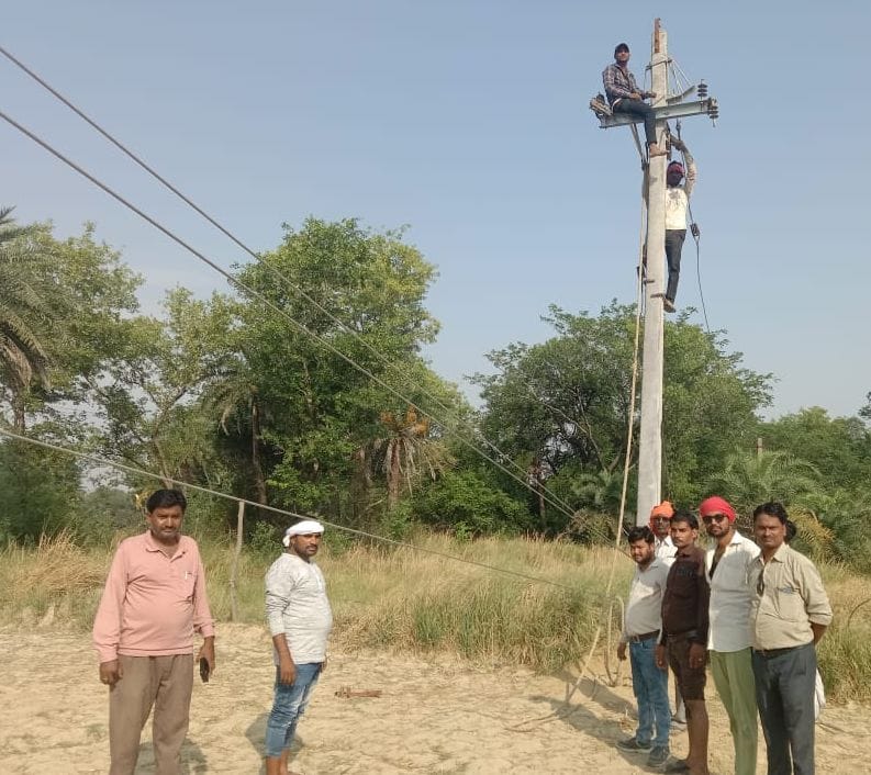 Electricity department lost eight lakhs due to storm, supply also disturbed