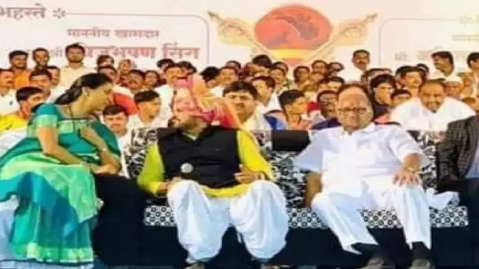 Maharashtra: Pawar-Singh alliance against Raj Thackeray? MNS leader took a jibe by sharing the photo