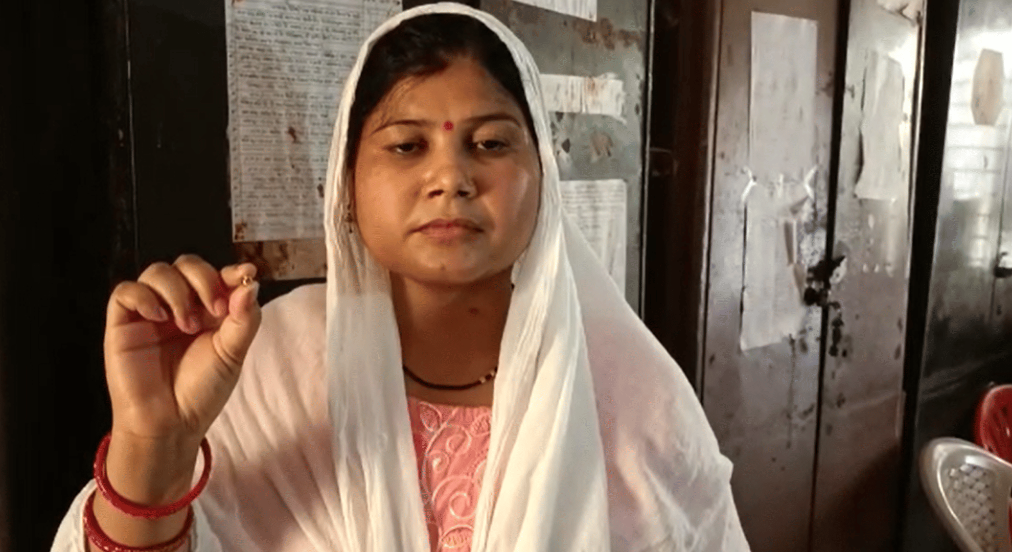 Panna News: Housewife's luck shines, she became a millionaire overnight, dug out a 2.08-carat diamond