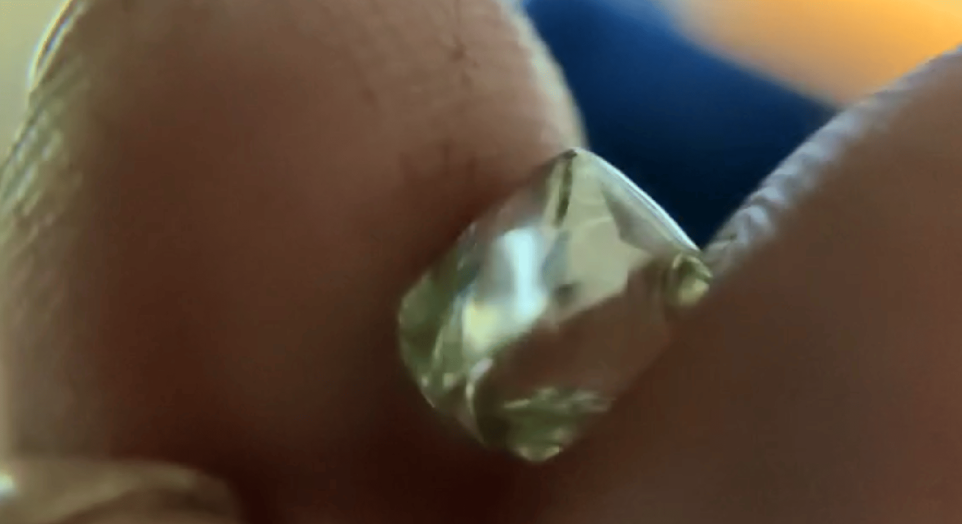 Panna News: Housewife's luck shines, she became a millionaire overnight, dug out a 2.08-carat diamond