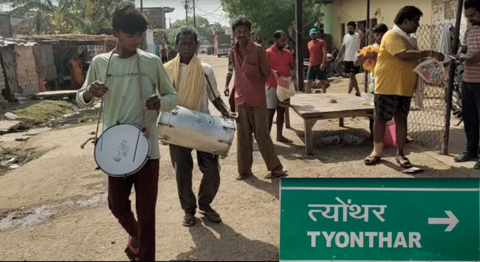 Rewa News: After the death of a monkey, people performed last rites