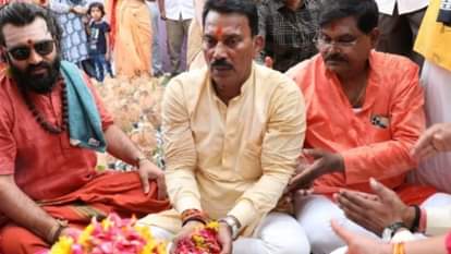 सांवेर में नर्मदा जल के आने पर मंत्री सिलावट ने किया पूजन