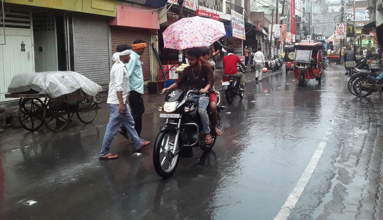 barish,farrukhabad news,mausam,pani,aandhi