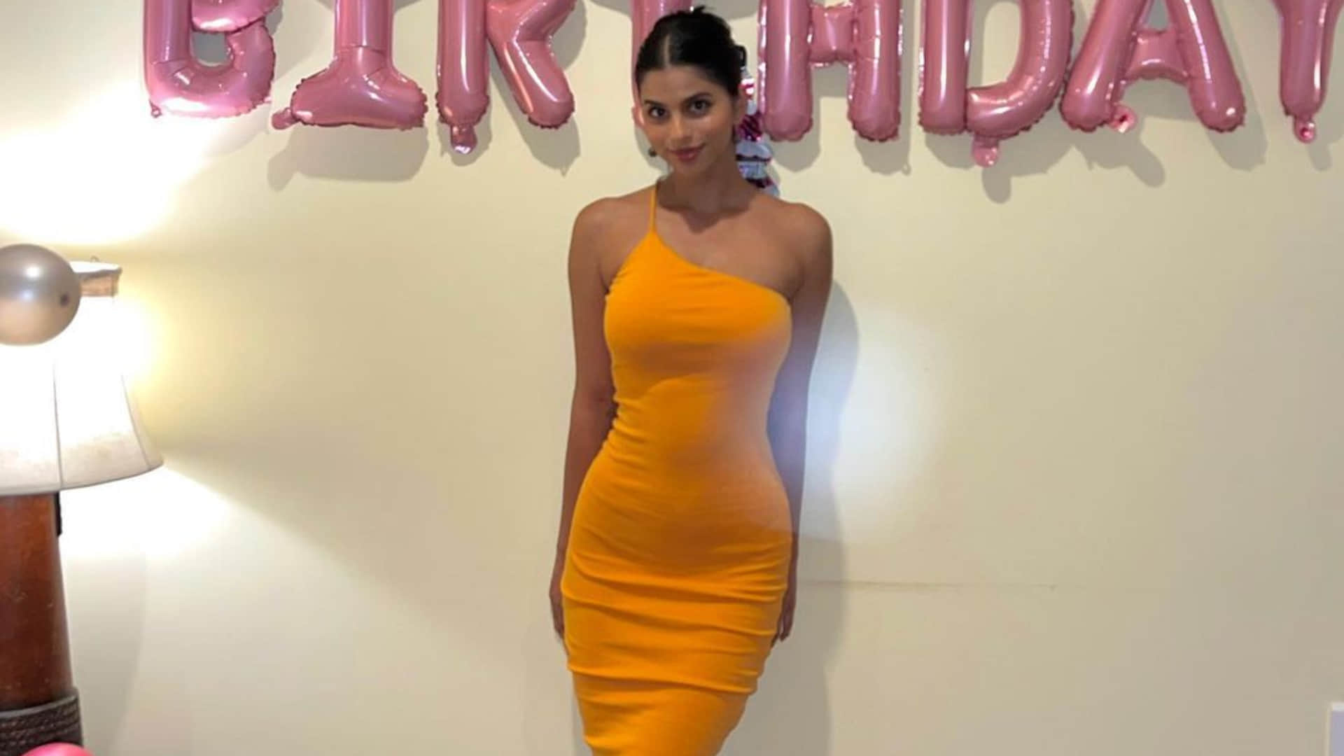 suhana khan celebrate 22nd birthday wearing extremely figure hugging one shoulder dress with friends