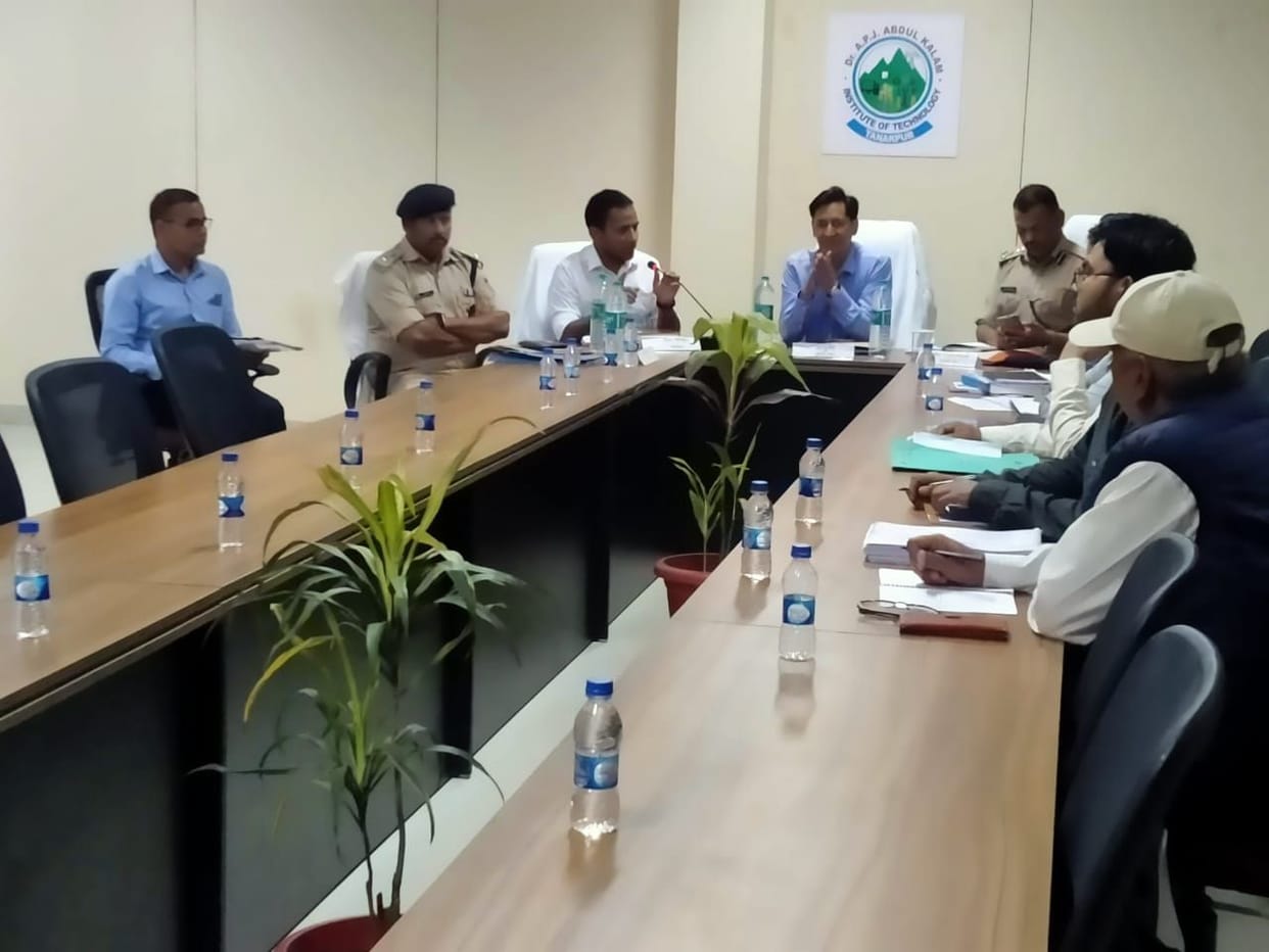 Meeting of kumaun comissioner in Tanakpur