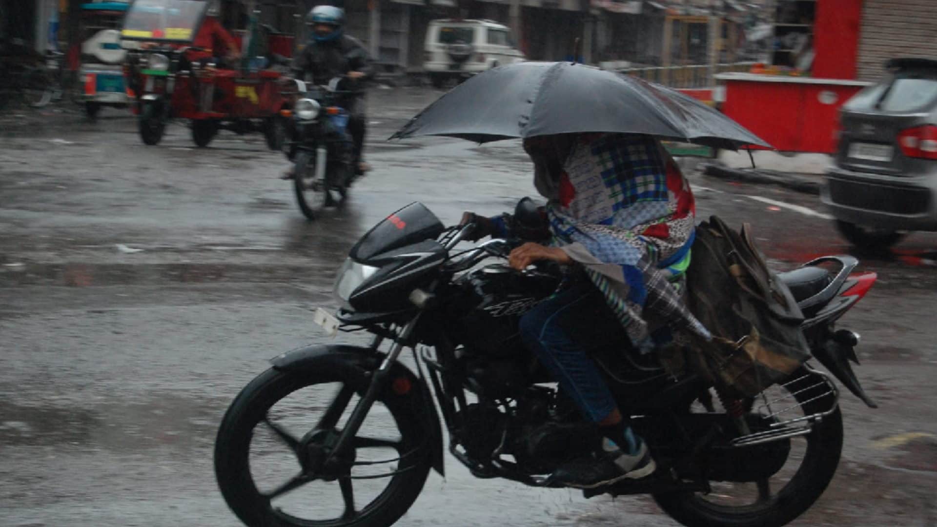 एमपी मौसम आज: प्रदेश के कई इलाकों तेज बारिश दर्ज की गई।