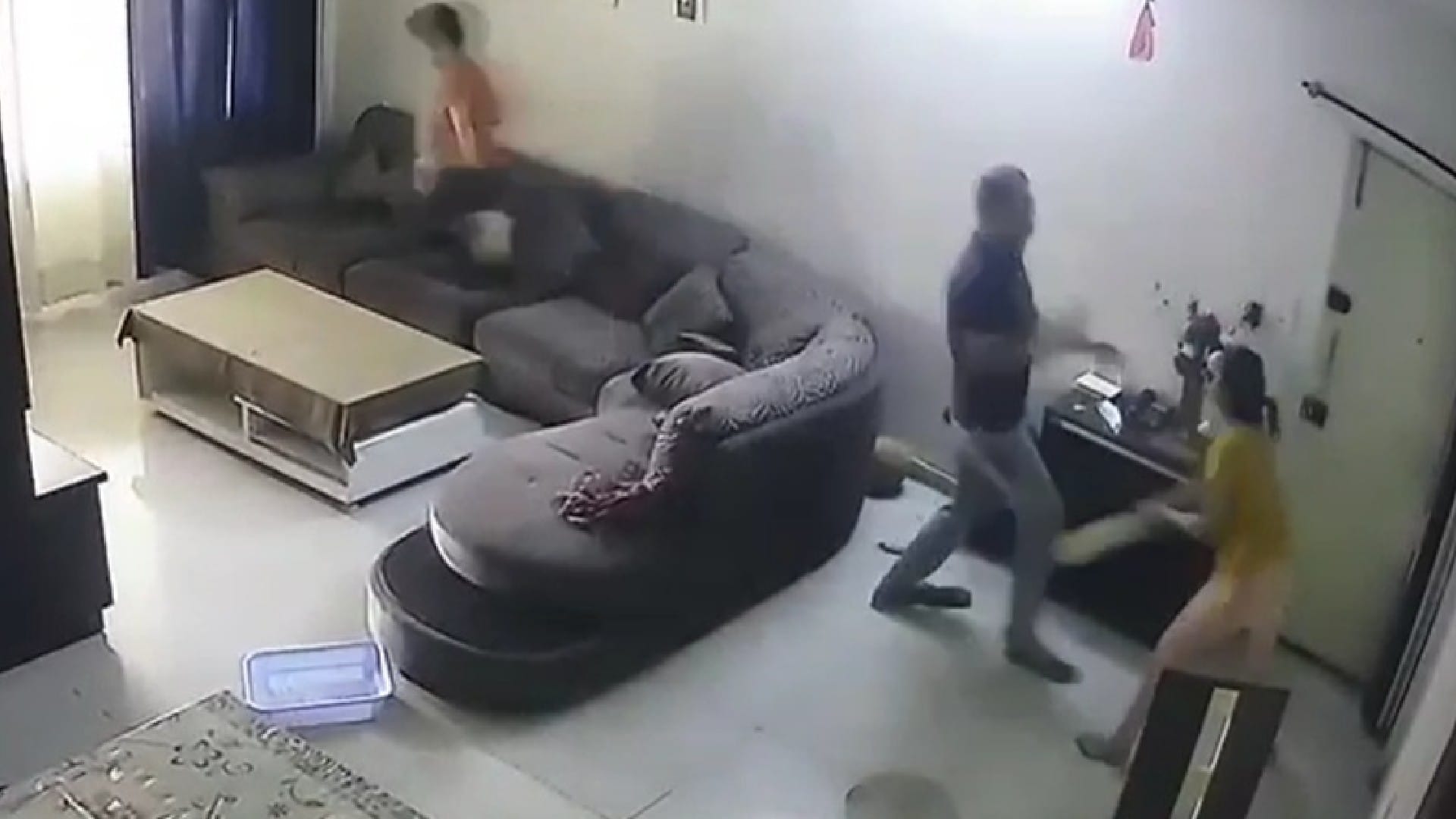 wife beats husband in Alwar husband files domestic violence case against wife