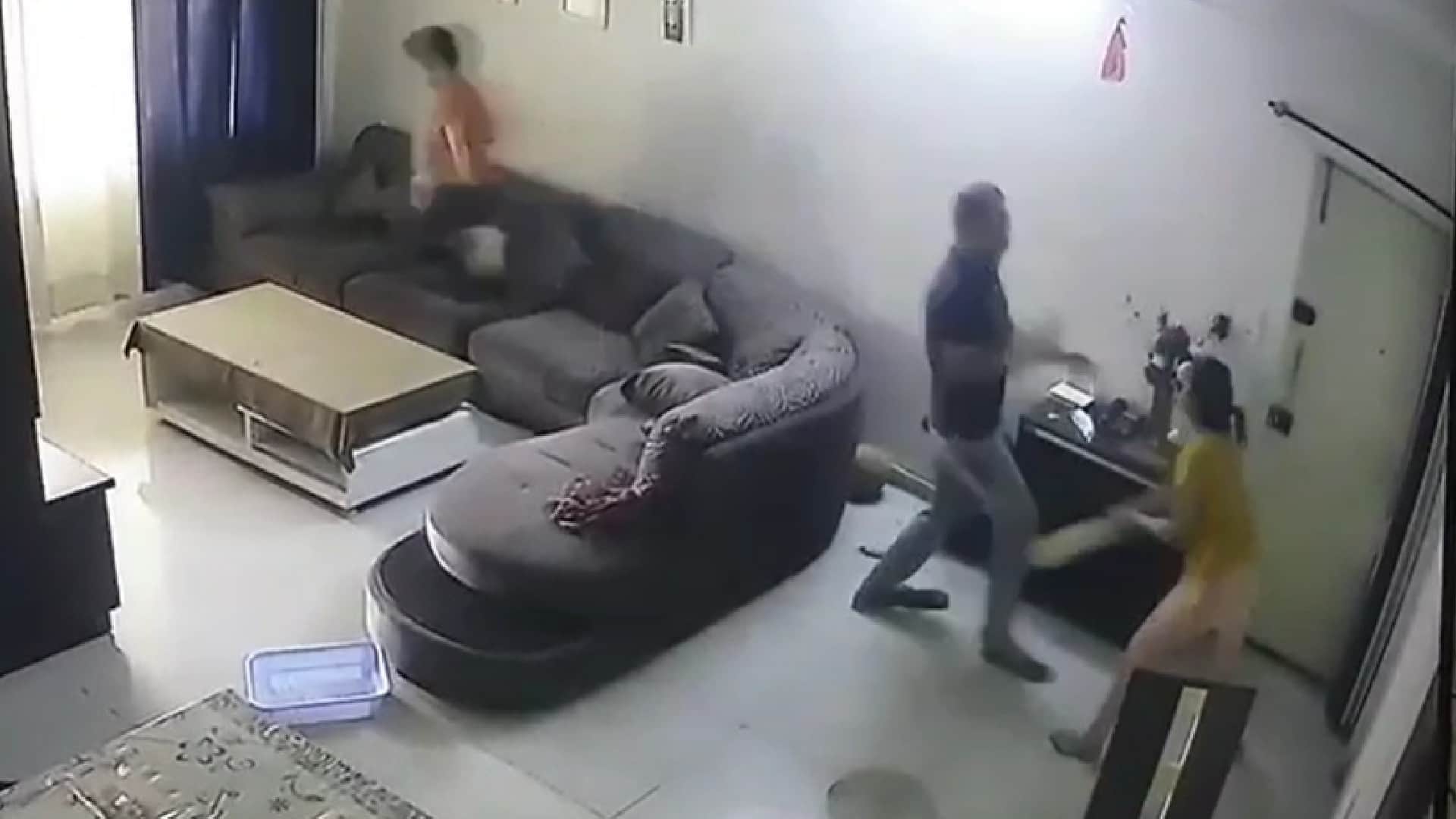 wife beats husband in Alwar husband files domestic violence case against wife