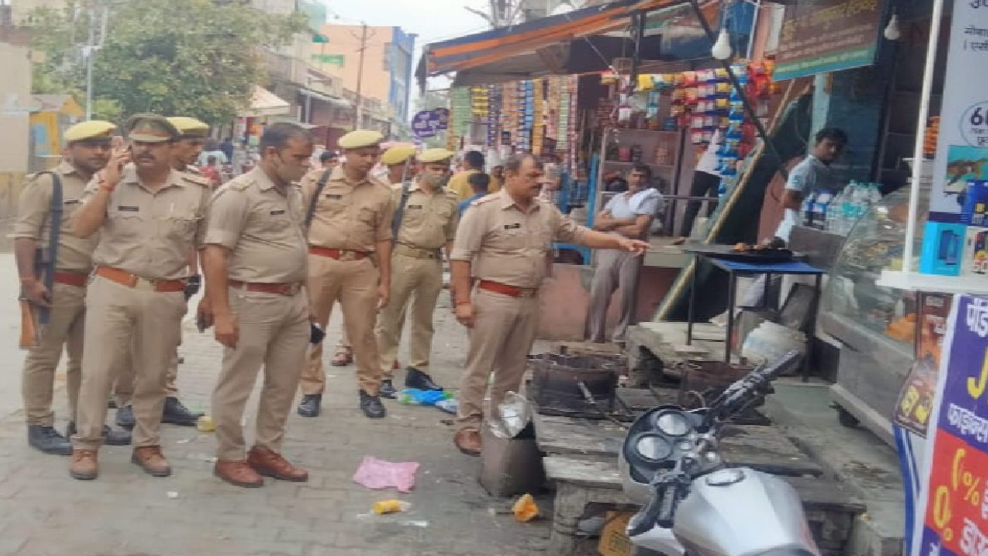 UP News: the officers have action on illegal colony and land by bulldozer in Saharanpur Baghpat