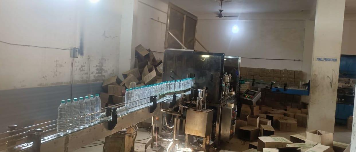 Chief Minister's flying squad caught mineral water bottle making factory