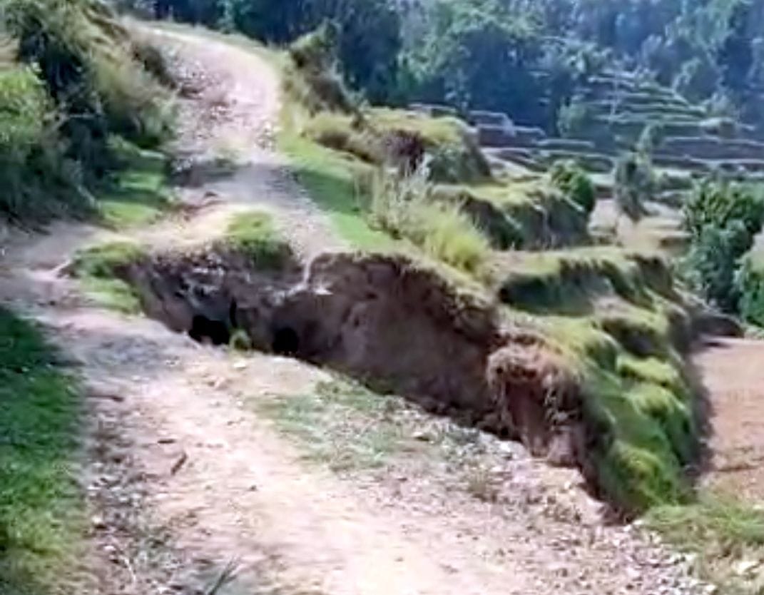 Road Block in Barakot