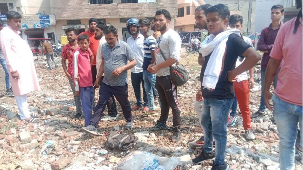 Newborn baby thrown in a garbage dump in Panipat of Haryana
