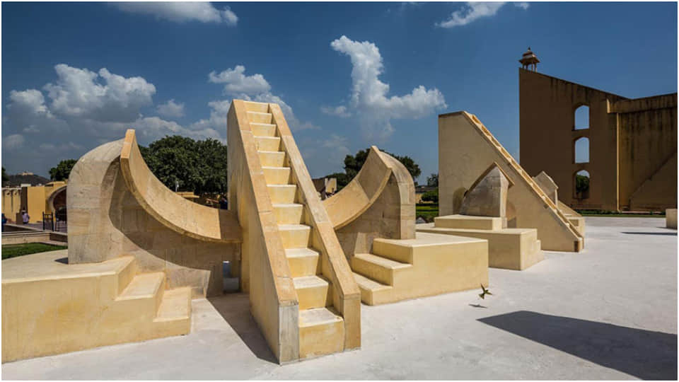 Rajasthan tourist places All you need to know about Jaipur Amer Mahal City Palace Hawa Mahal 