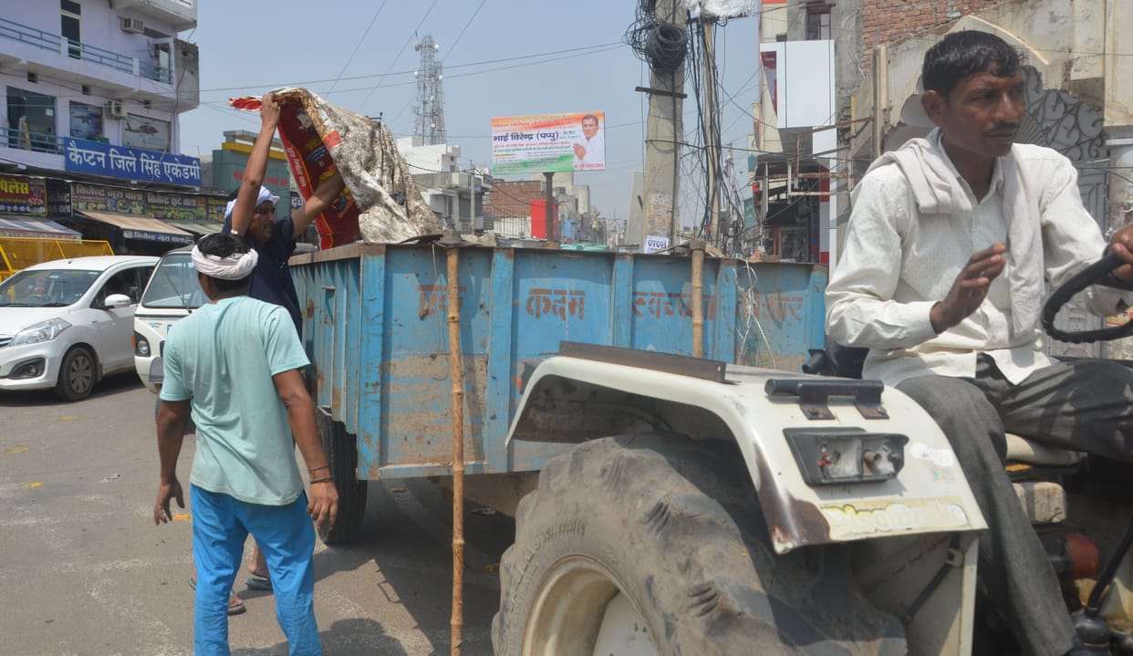 Doubling the number of employees on 28 vehicles, 40 tons of garbage picked up in two shifts