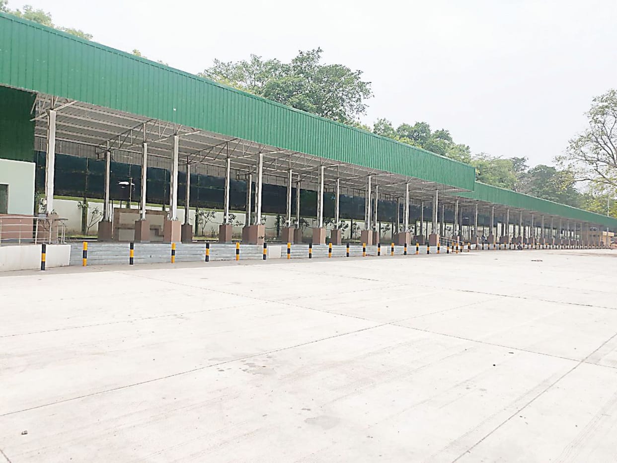 Signature City Bus Stand, stuck for two years, suddenly started functioning, 17 buses run to Bidhuna without p