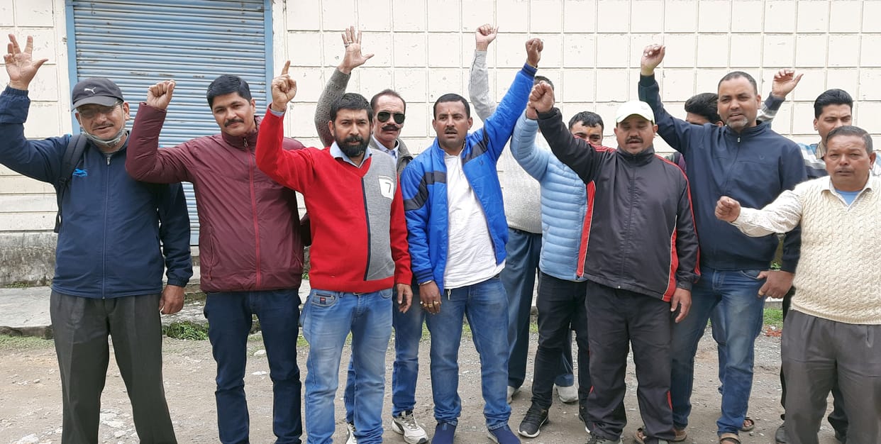Protest By Galla Vendor in Pithauragarh