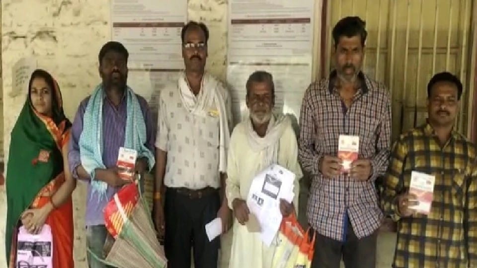 Madhya Pradesh: Money deposited in post office blown away in IPL betting, Deputy postmaster arrested, now people are circling for money