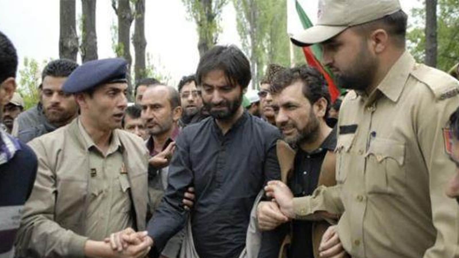 Yasin Malik Kidnapping and Murdered of Air Force Personnel Know All Yasin Malik Cases Story in Photos