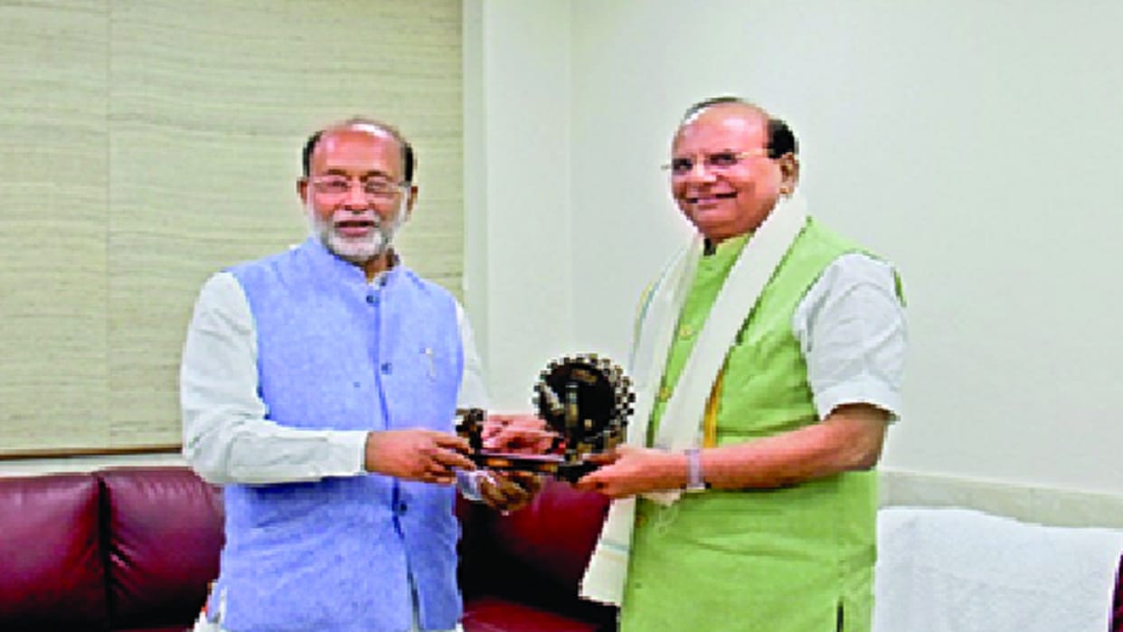Vinay Kumar Saxena will take oath as the new Lieutenant Governor of Delhi today