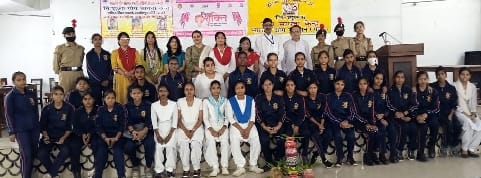 To become healthy, girls learned yoga