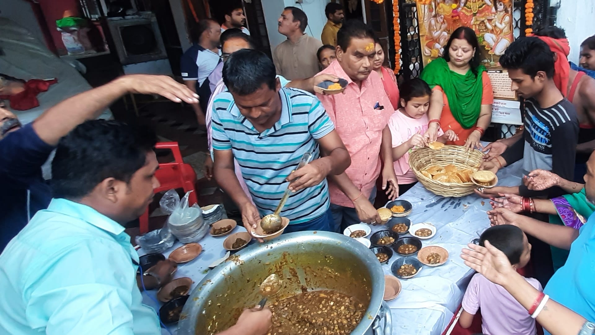 People celebrate bada mangal in Lucknow.
