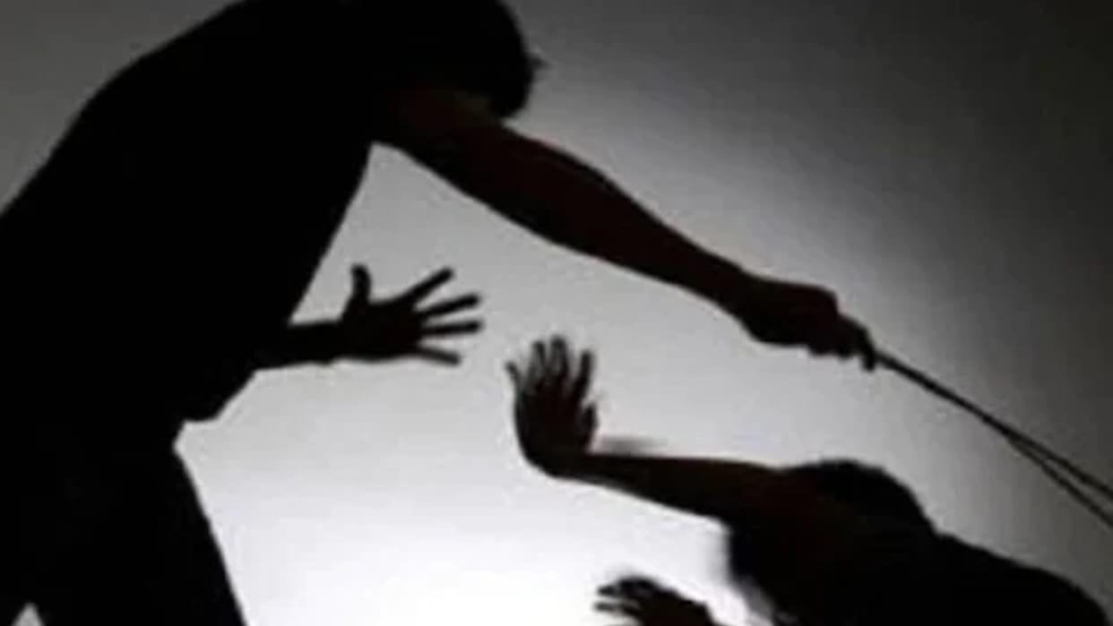 Drunken contract workers thrashed to death in gwalior