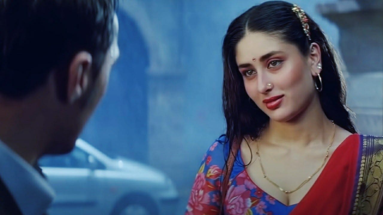 These Stars Wore Only One Outfit in Movies From Amzad Khan Kareena Kapoor Arshad Warsi Anil Kapoor