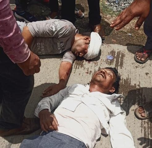 Kanpur Dehat : Cleaner killed, friend injured in vehicle collision near Umran.